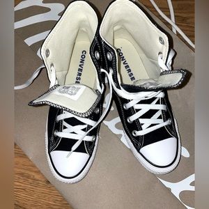 Converse / High Top / Black and White